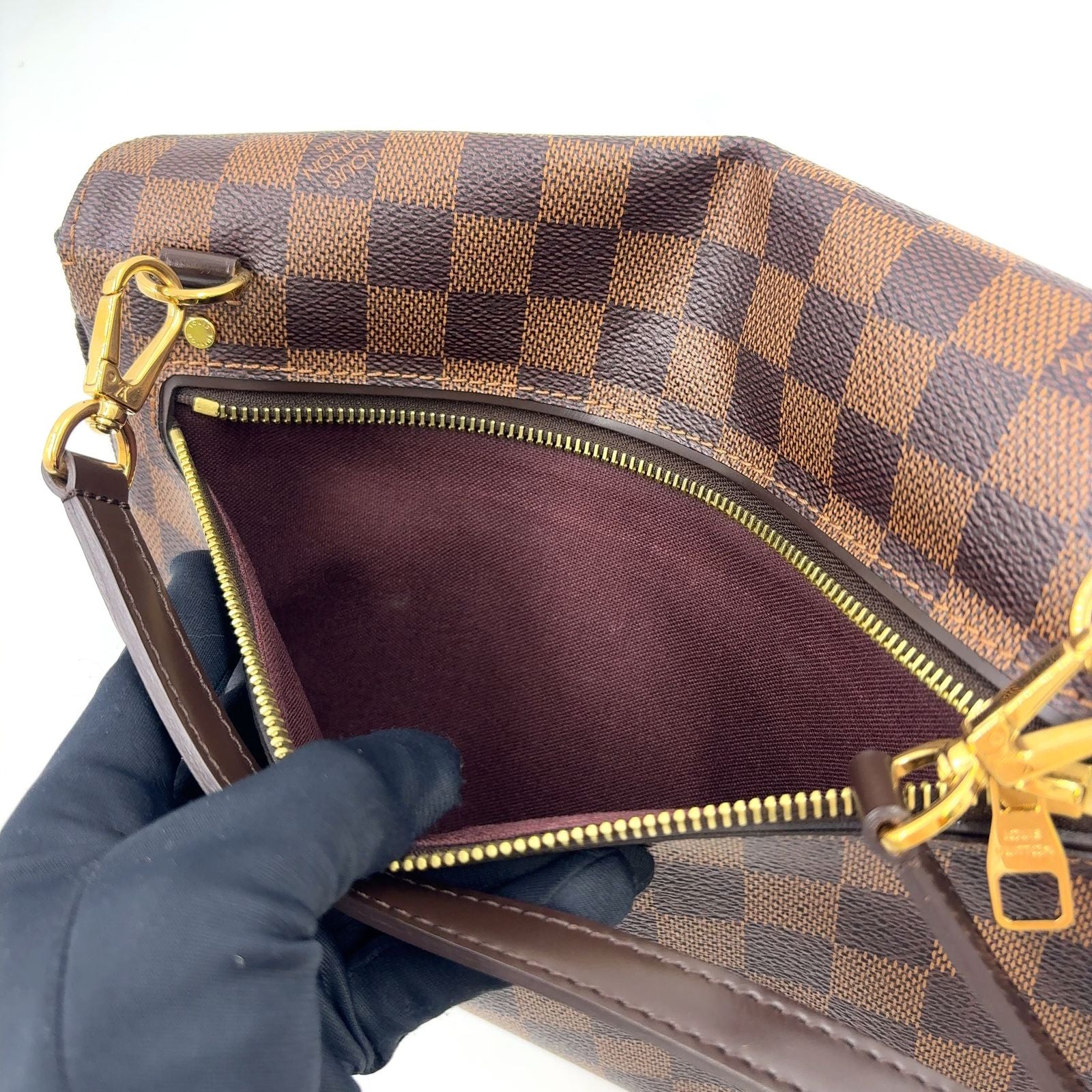 Louis Vuitton Hoxton GM Damier Ebene Leather Brown Shoulder Bag Gold — view 9