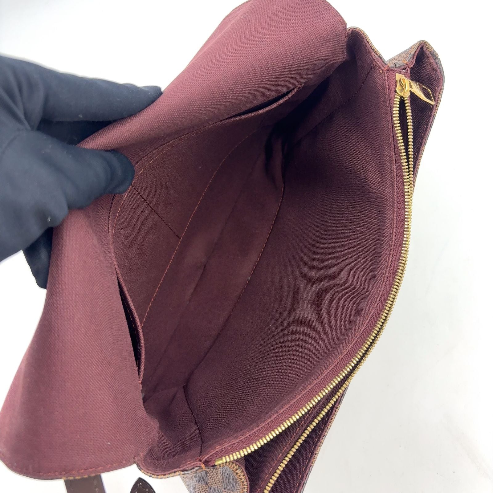 Louis Vuitton Hoxton GM Damier Ebene Leather Brown Shoulder Bag Gold — view 3