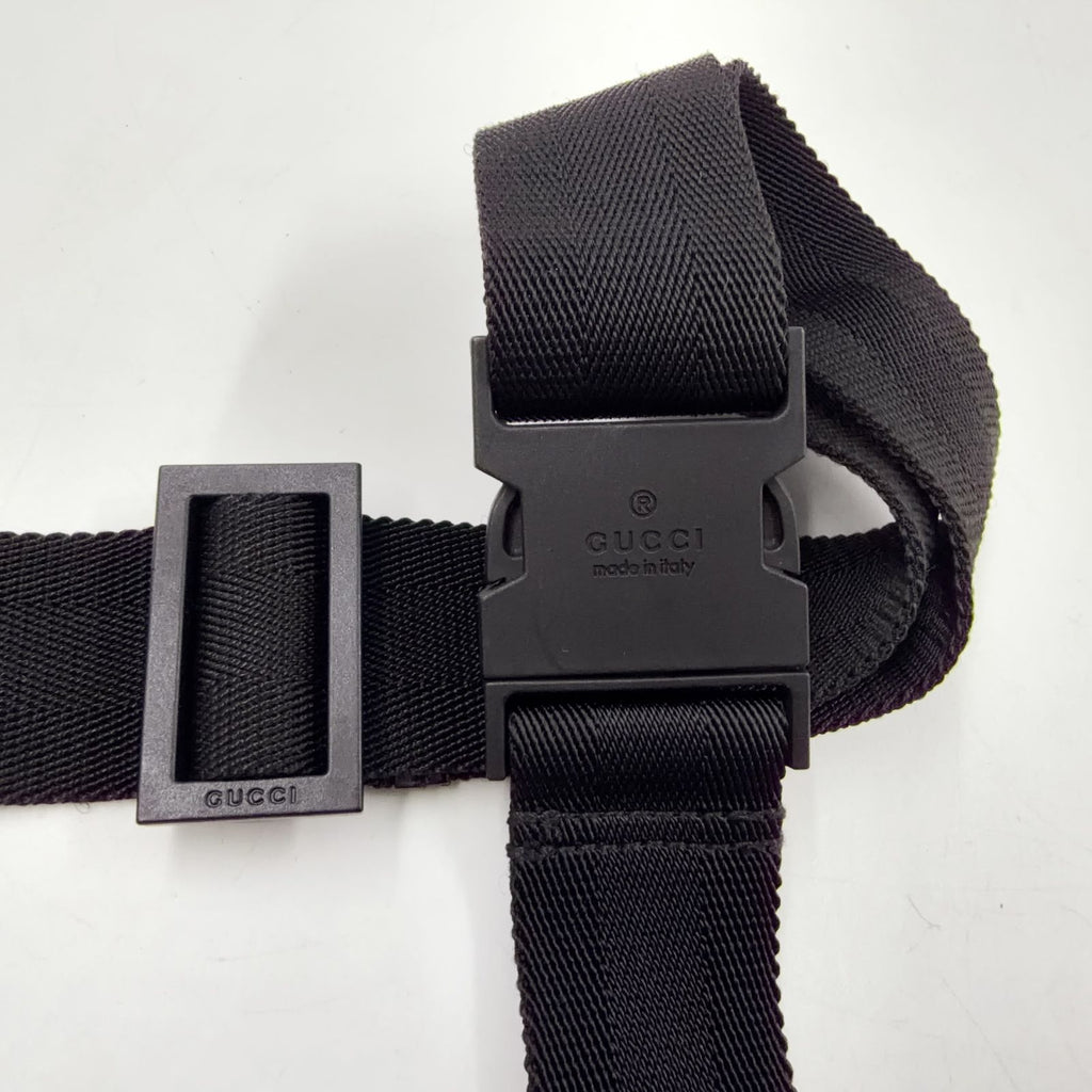Gucci Interlocking Logo Leather Nylon Green Black Red Belt Bag Silver — view 6
