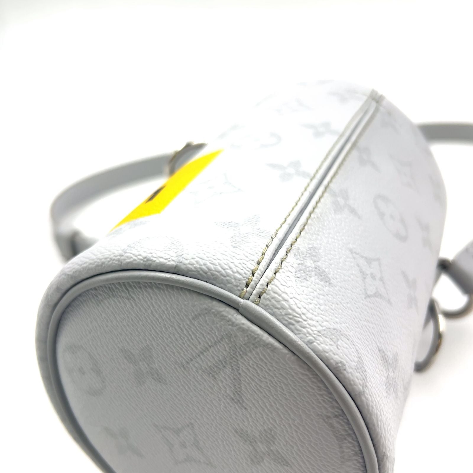 Louis Vuitton Choc Nano White Monogram Leather Gray Light Shoulder Bag Silver — view 9