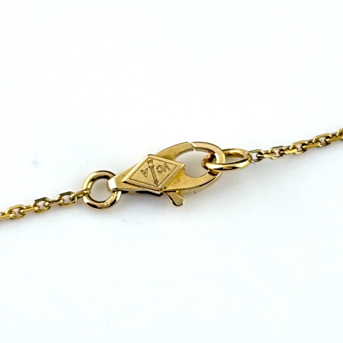 Van Cleef & Arpels Sweet Alhambra Necklace YG Yellow Gold Pendant — view 3