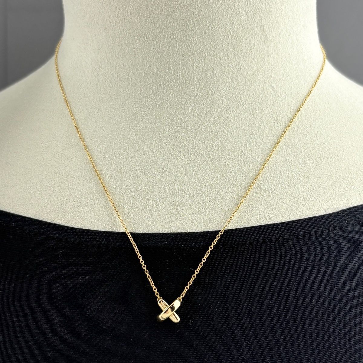 Tiffany & Co Cross Stitch Necklace YG Yellow Gold Pendant — view 3
