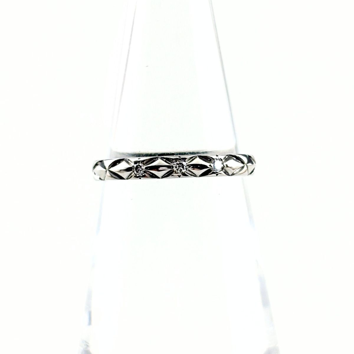 Chanel Quilted Ring Platinum Pave Diamond
