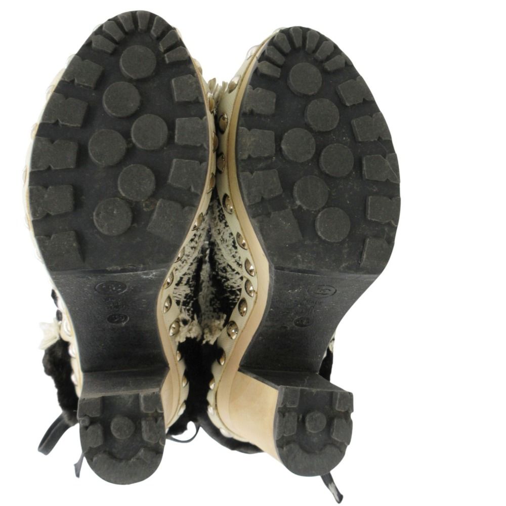 Chanel Boots Long Tweed Lapinfa CC Logo Wood Heels White — view 6