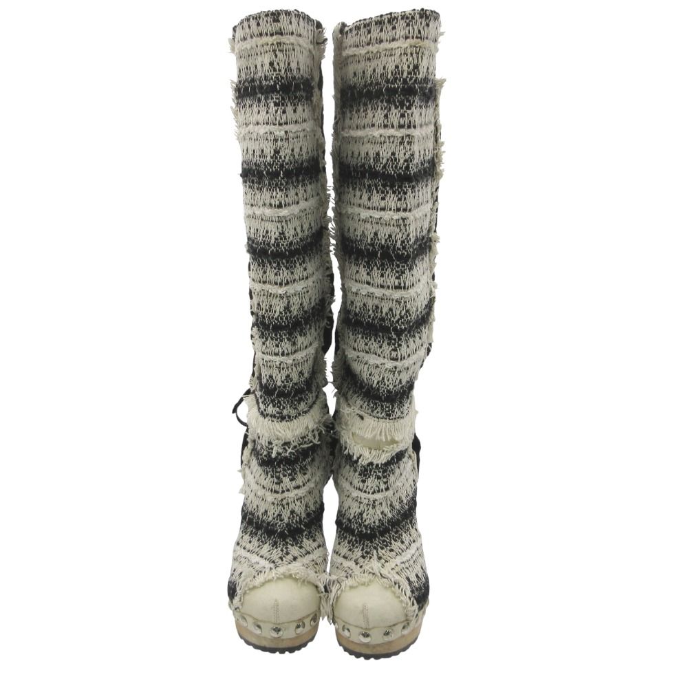 Chanel Boots Long Tweed Lapinfa CC Logo Wood Heels White — view 2