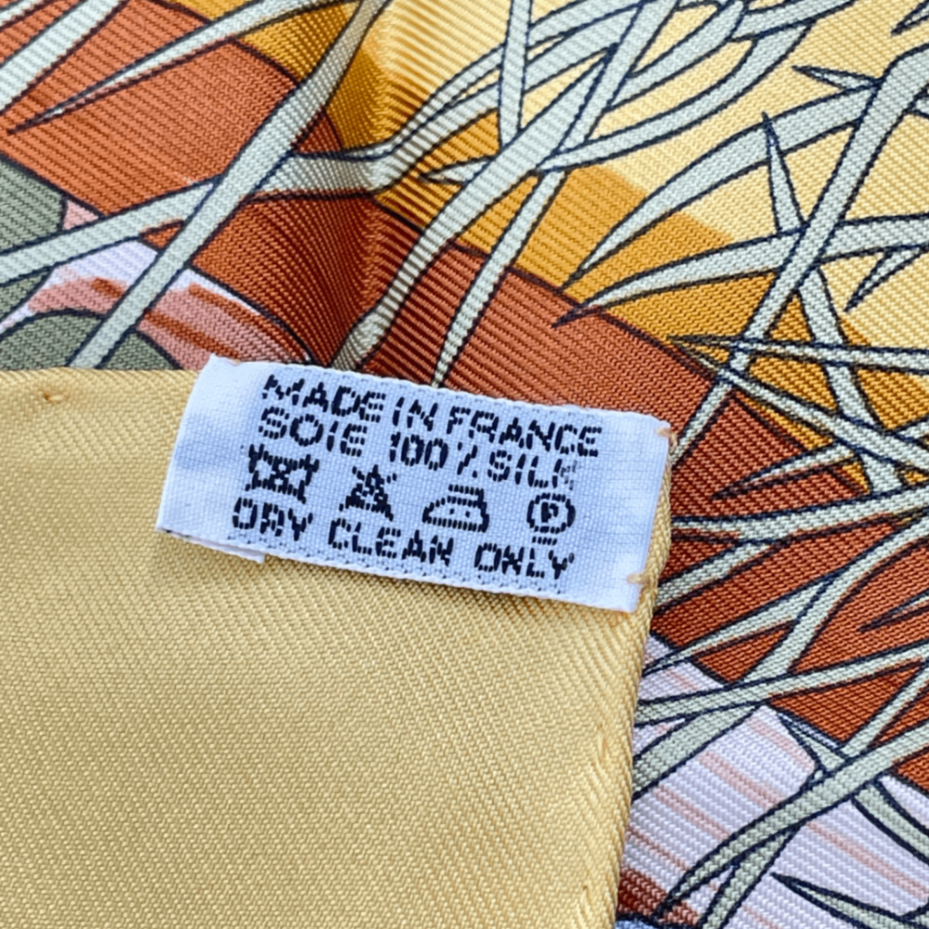 Hermes Scarf Carre 90 Orange Beige Lake Floating Market Silk 100% Marche — view 7