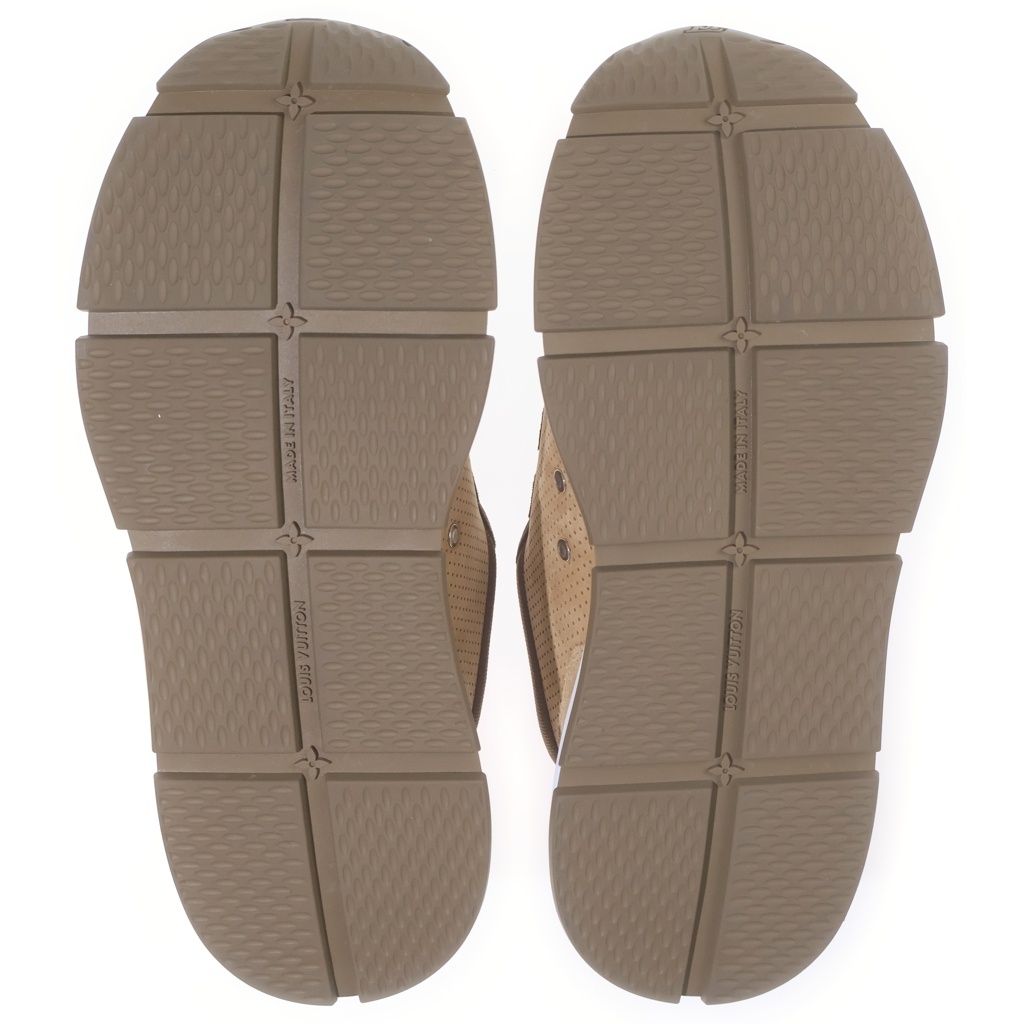 Louis Vuitton LV Classic Suede Low Cut Sneakers Beige — view 5