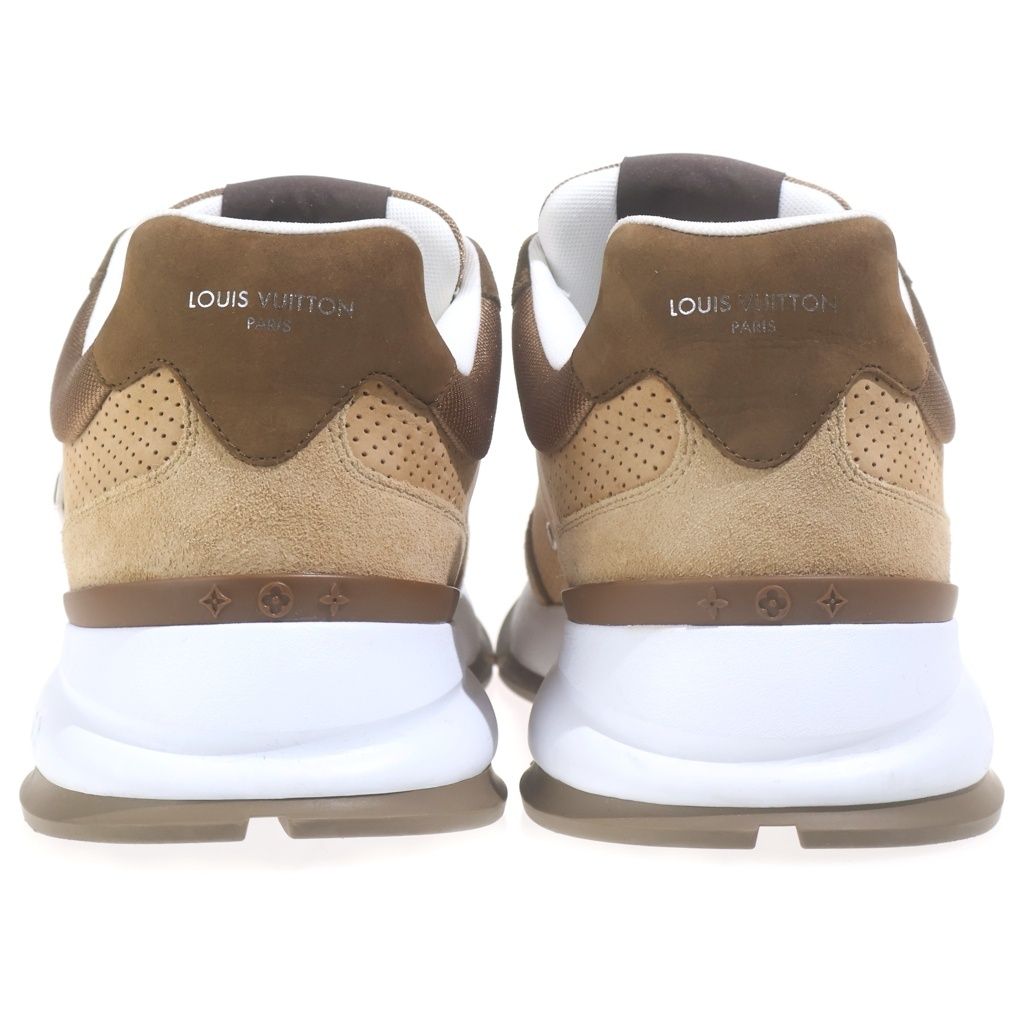 Louis Vuitton LV Classic Suede Low Cut Sneakers Beige — view 3