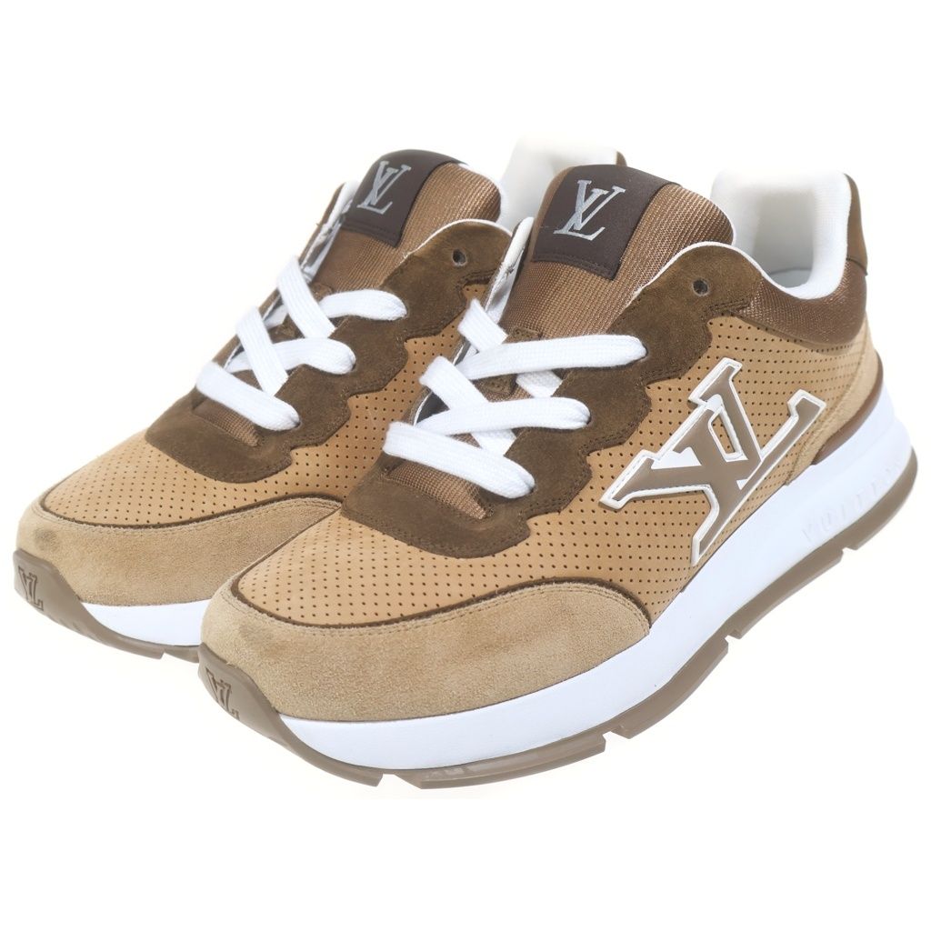 Louis Vuitton LV Classic Suede Low Cut Sneakers Beige — view 2