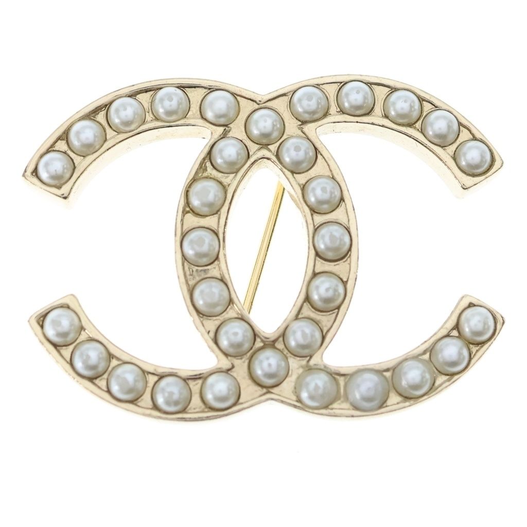 Chanel CC Logo Pearl Pin Badge Brooch White Gold