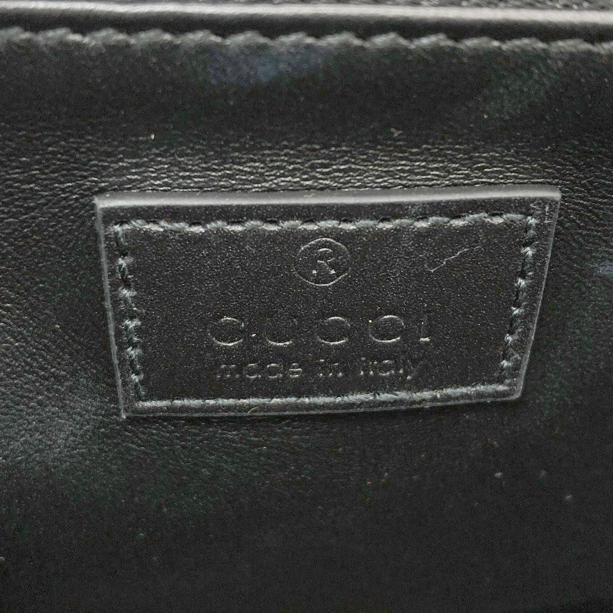 Gucci Interlocking Chain Shoulder Bag Calf — view 6