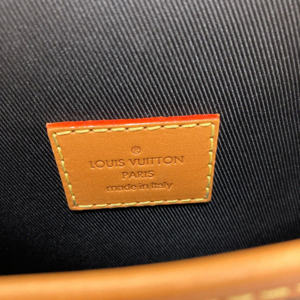 Louis Vuitton Amazon Messenger Shoulder Bag Monogram Canvas Damier Giant — view 6