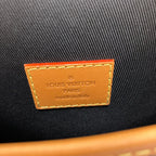 Louis Vuitton Amazon Messenger Shoulder Bag Monogram Canvas Damier Giant — view 6
