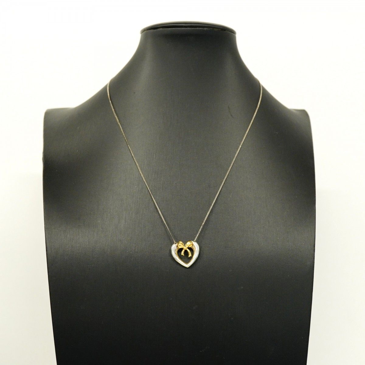 Tiffany & Co Necklace Heart Ribbon 18k Yellow Gold Silver — view 7