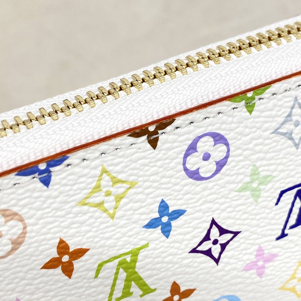 Louis Vuitton Wallet Monogram Multicolor LV Takashi Murakami Zippy Blanc — view 6