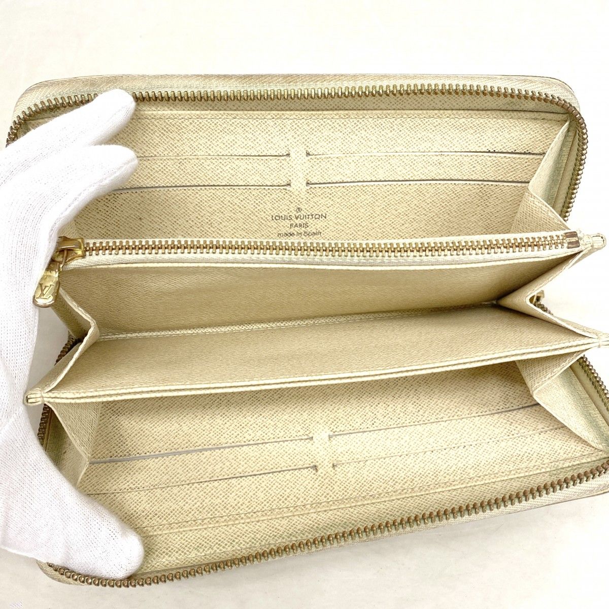 Louis Vuitton Wallet Damier Azur Zippy White — view 3