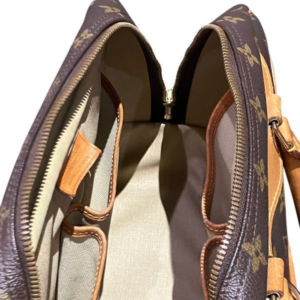 Louis Vuitton Monogram Deauville Bag Handbag — view 6