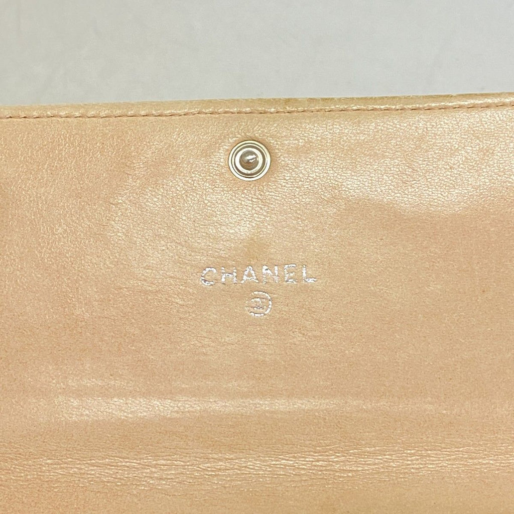 Chanel Wallet Camellia Lambskin Beige Silver — view 4