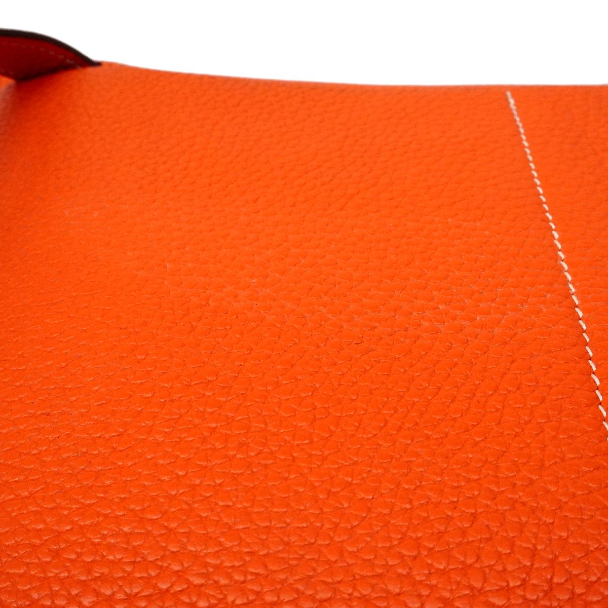 Hermes Handbag Halzan 31 Taurillon Clemence Capucines Silver 2-Way — view 8