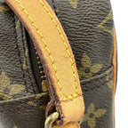 Louis Vuitton Monogram Trocadero 30 Shoulder — view 9