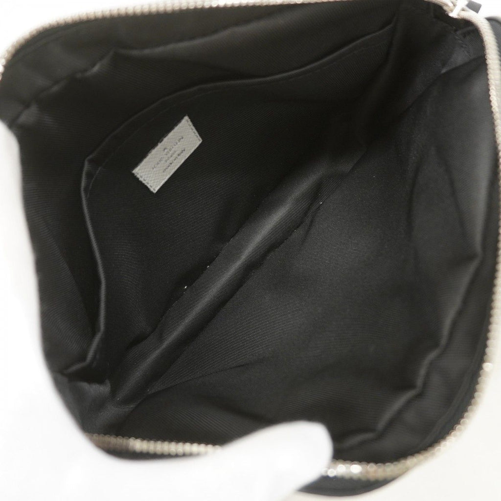 Louis Vuitton Shoulder Bag Taigarama Outdoor Messenger PM Antarctica — view 4