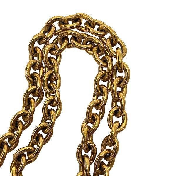 Chanel CC Logo Necklace Gold — view 9