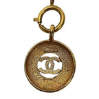 Chanel CC Logo Necklace Gold — view 4