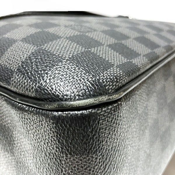 Louis Vuitton Damier Graphite Yong Business Briefcase — view 6