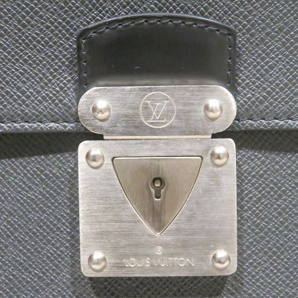 Louis Vuitton Taiga Robusto 1 Briefcase Handbag Business — view 8