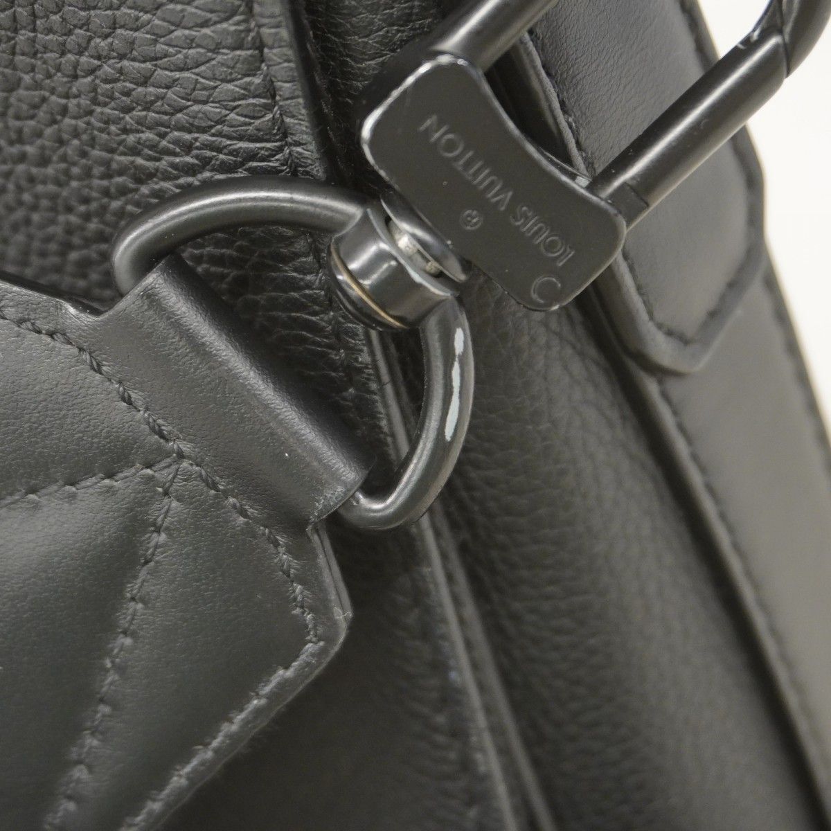 Louis Vuitton Shoulder Bag LV Aerogram Take Off Messenger Black — view 8