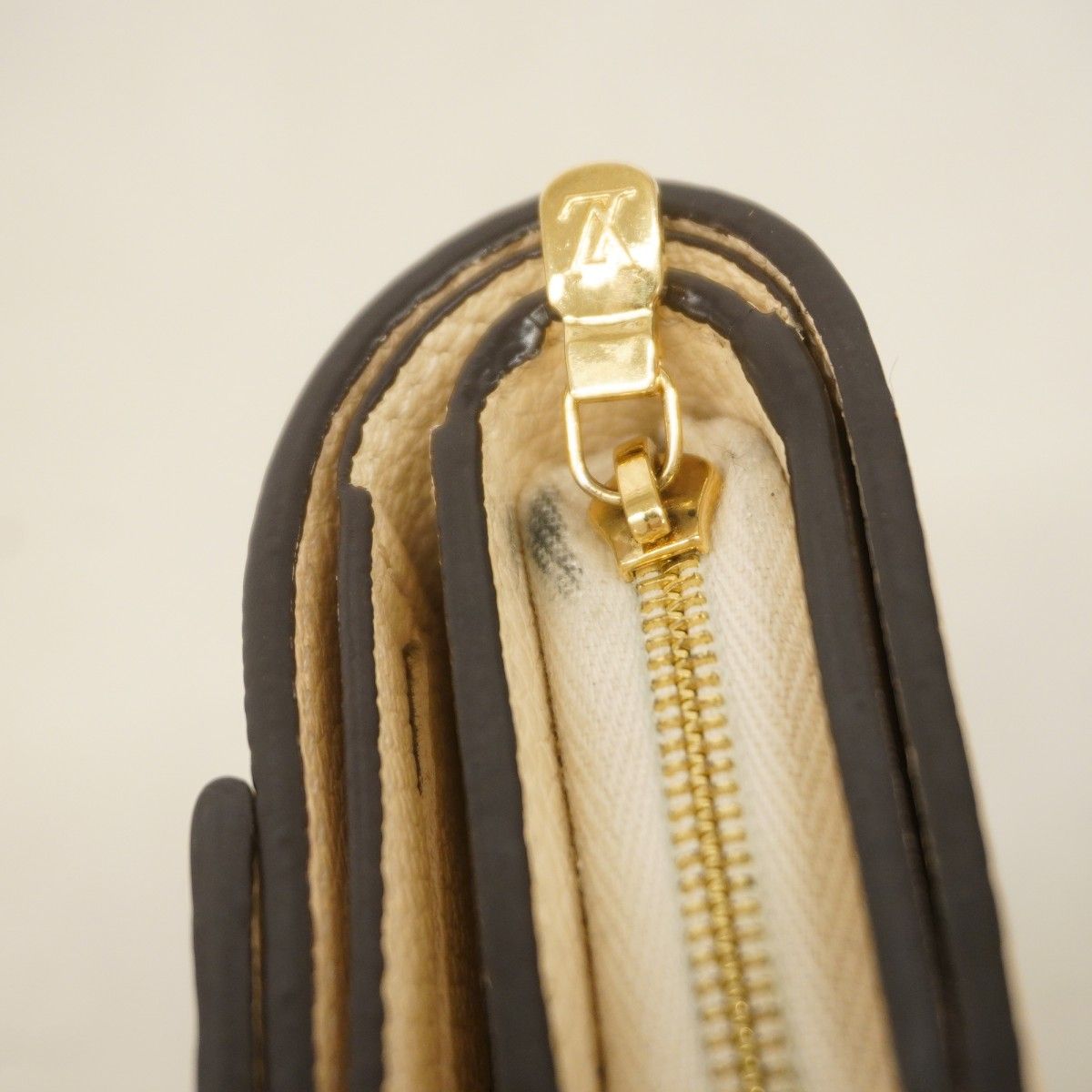 Louis Vuitton Trifold Wallet Monogram Empreinte Portefeuille Metis Compact Cream — view 7