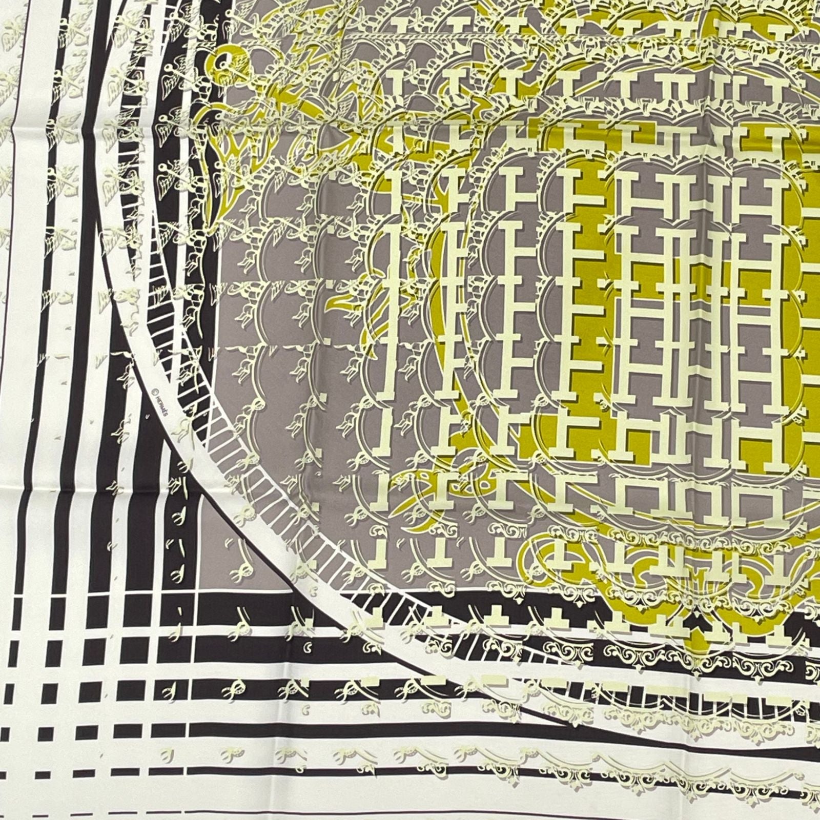 Hermes Scarf Carre 90 24 Faubourg Seconde Ginza Anniversary Silk White Yellow — view 4