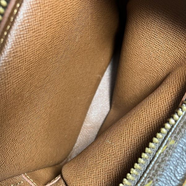 Louis Vuitton Monogram Amazon Shoulder — view 9
