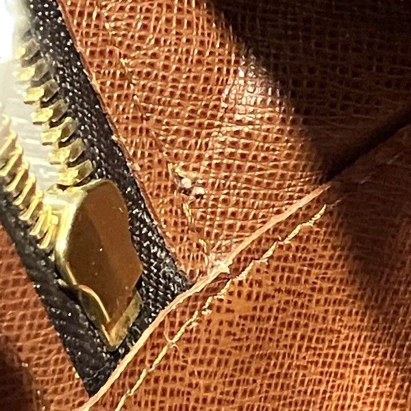 Louis Vuitton Monogram Cite Shoulder — view 9