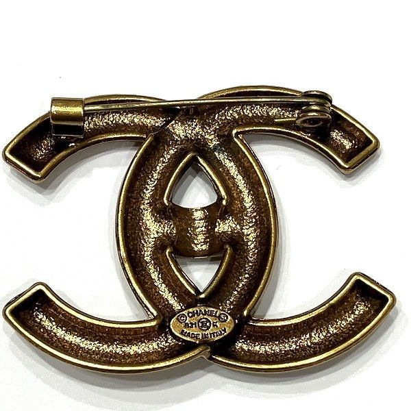 Chanel CC Logo 21 Brooch — view 5