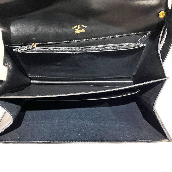 Gucci Vintage Interlocking Flap Shoulder — view 9