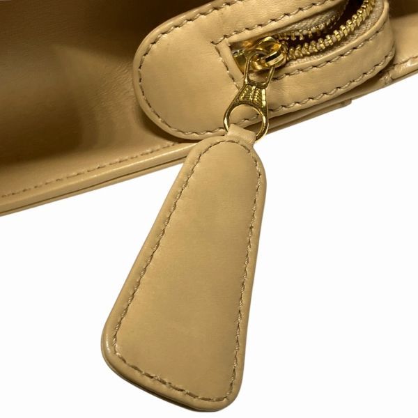Chanel Shoulder Bag Cream — view 9