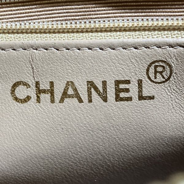 Chanel Shoulder Bag Cream — view 4