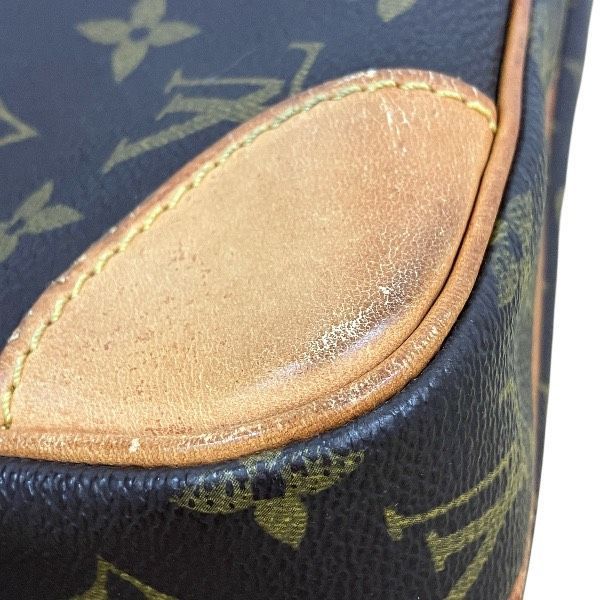 Louis Vuitton Monogram Nile GM Shoulder — view 9
