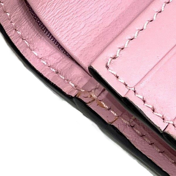 Gucci GG Supreme Strawberry Mini Wallet Bifold — view 9