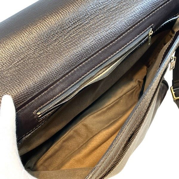 Louis Vuitton Utah Omaha Messenger — view 5