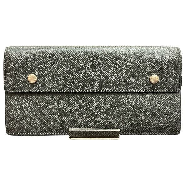 Louis Vuitton Taiga Portefeuille Accordion Initial Wallet Bifold