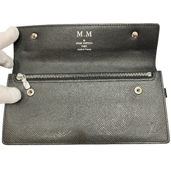 Louis Vuitton Taiga Portefeuille Accordion Initial Wallet Bifold — view 3
