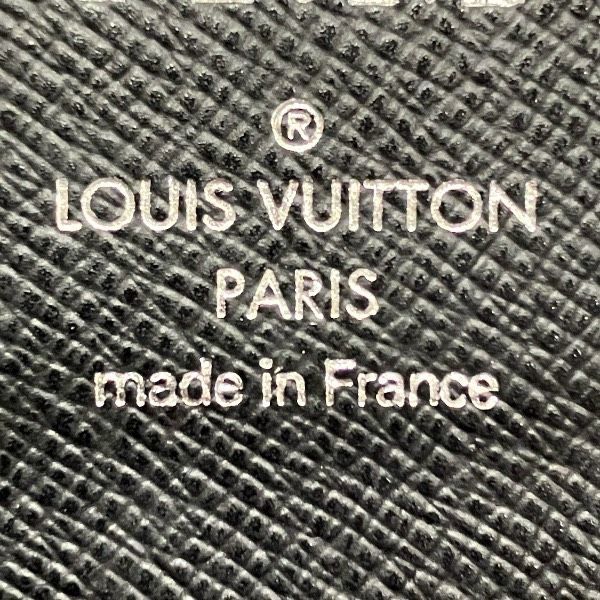 Louis Vuitton Taiga Portefeuille Accordion Initial Wallet Bifold — view 4
