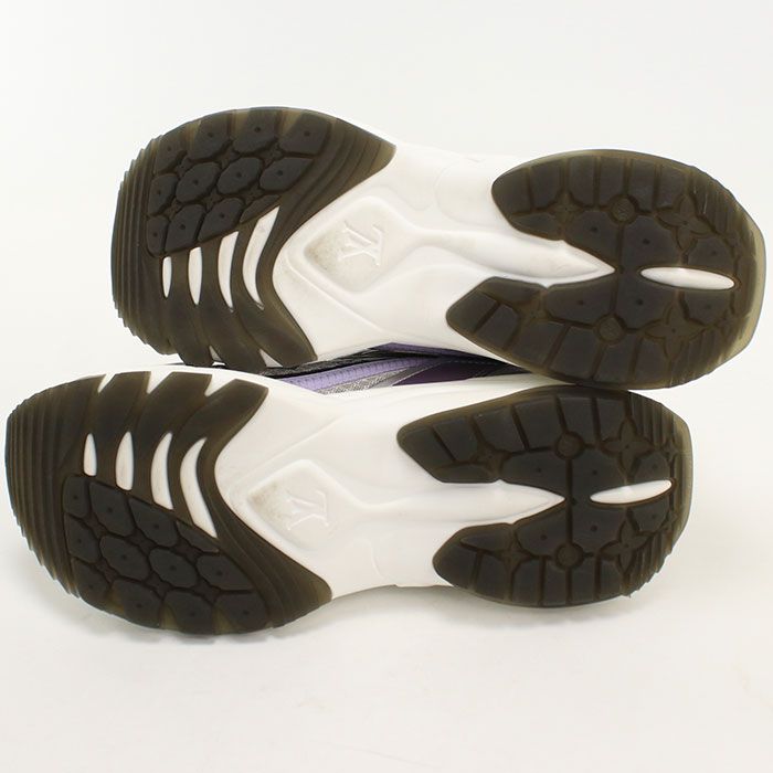 Louis Vuitton Run 55 Sneakers Mesh — view 9