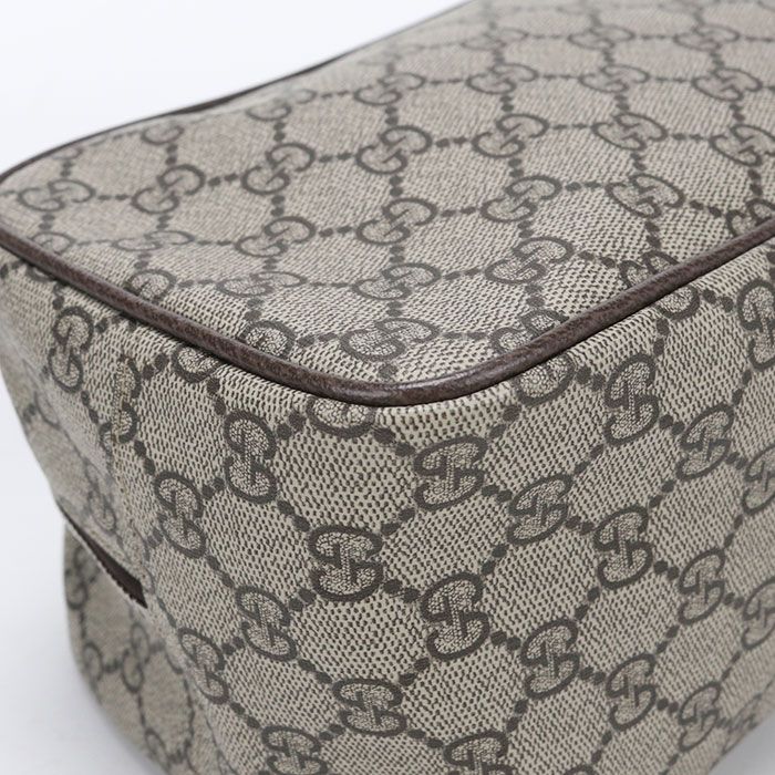 Gucci GG Cosmetic Case Supreme Clutch — view 5