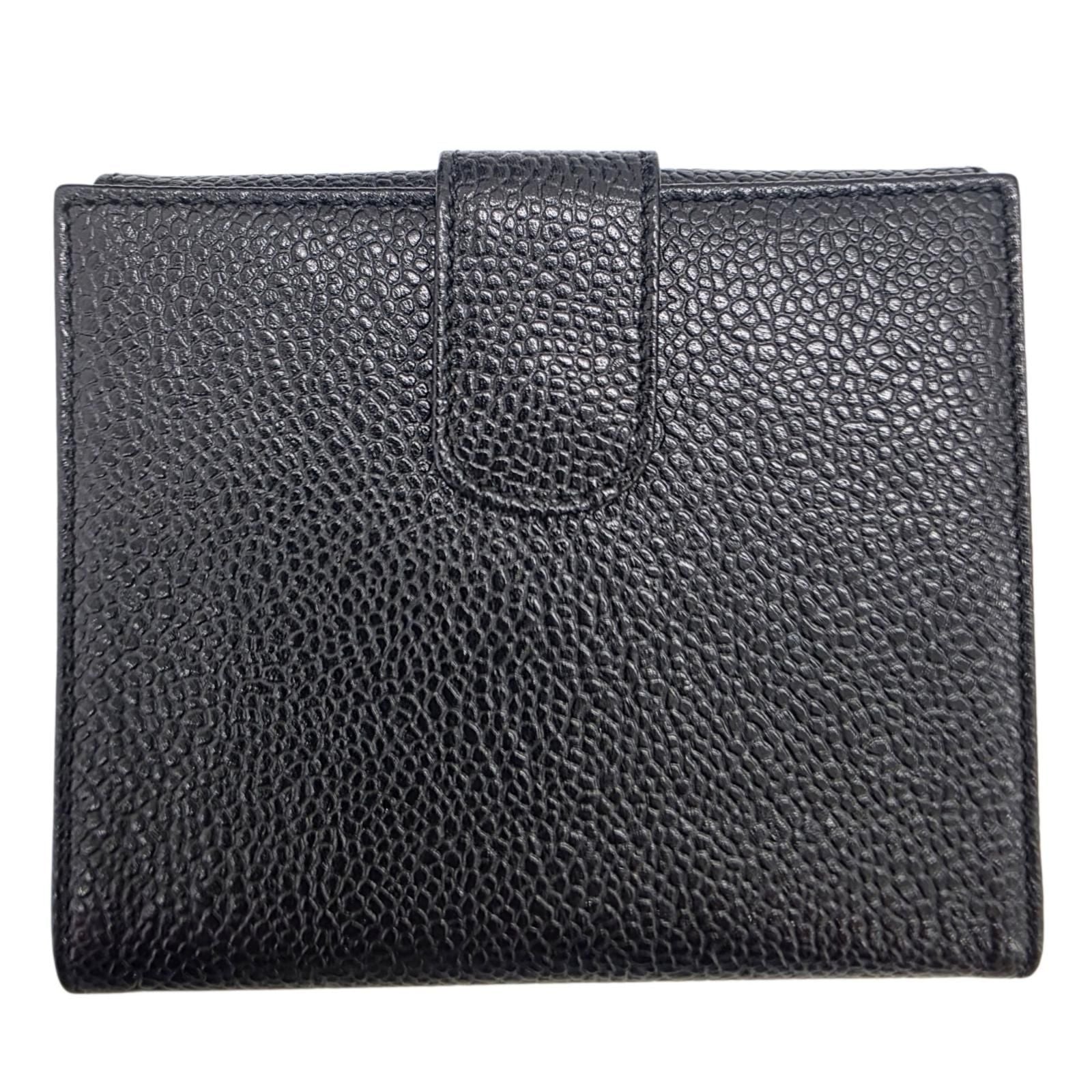 Chanel Hook Bifold Wallet — view 2