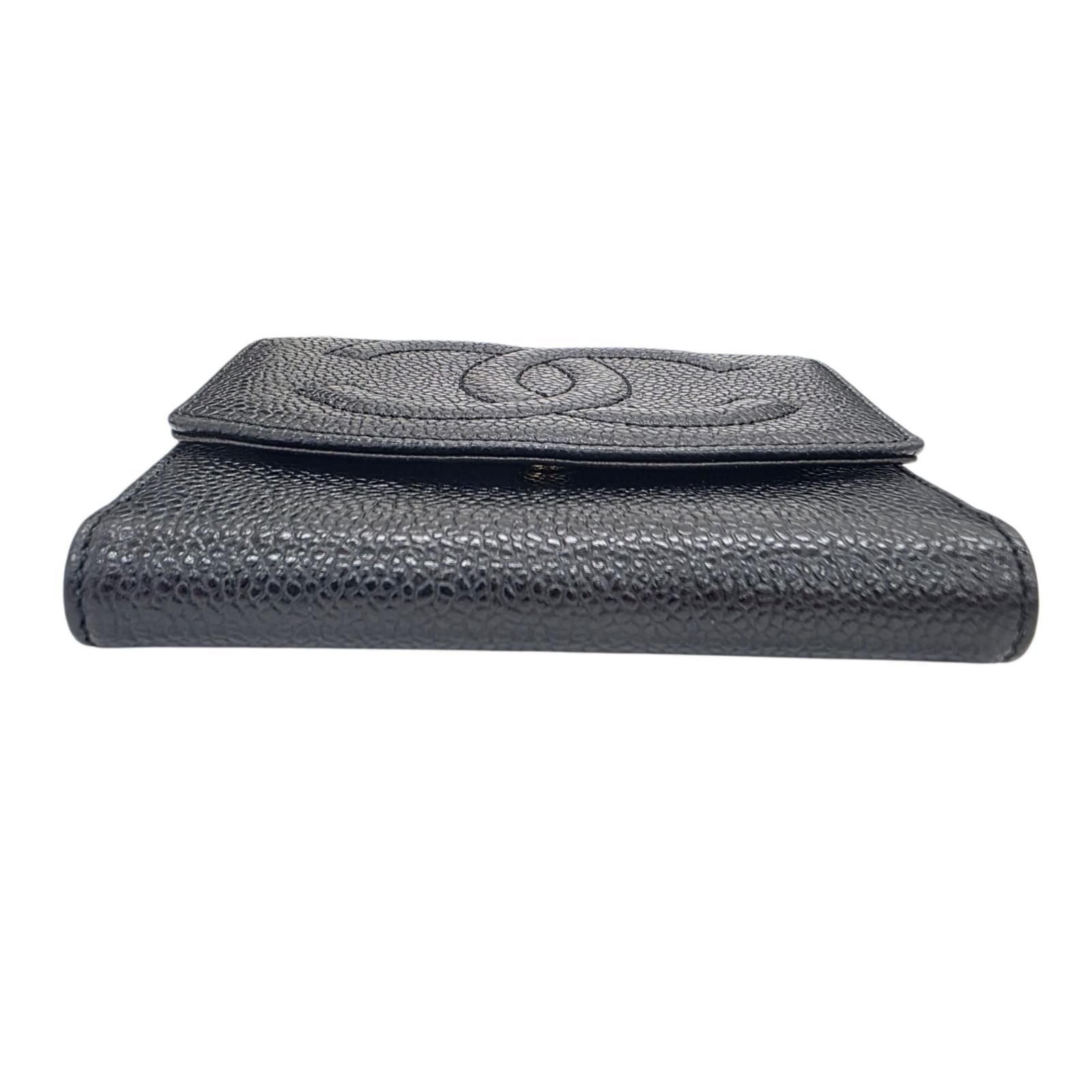 Chanel Hook Bifold Wallet — view 4