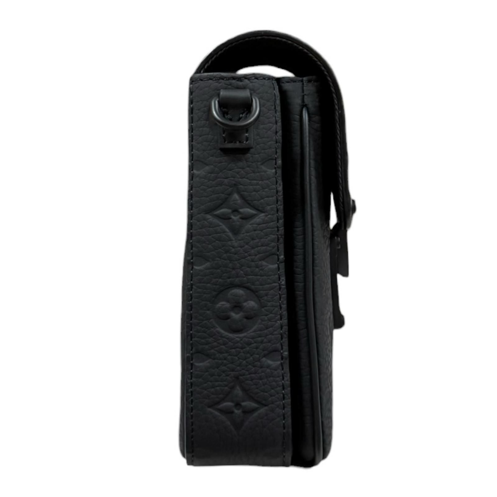 Louis Vuitton S Lock Vertical Wearable Wallet Shoulder Bag Taurillon Leather — view 4