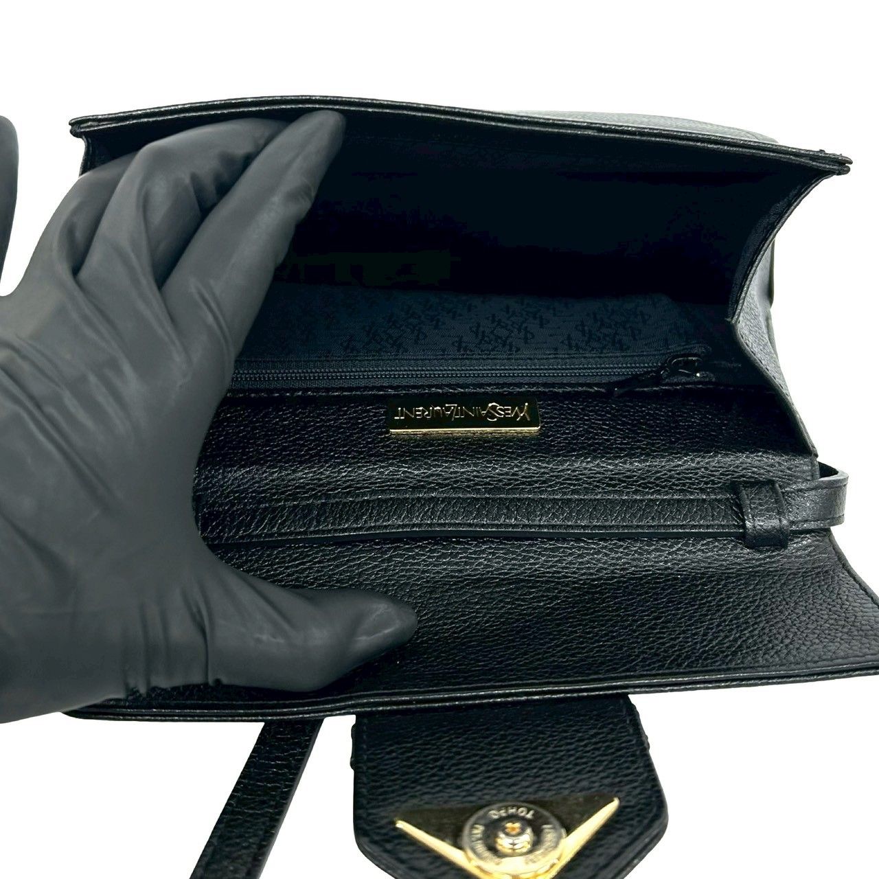 Saint Laurent Vintage YSL Logo Leather Shoulder Bag Pochette Black — view 9